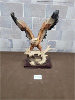 Eagle bird sculpture