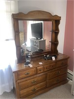Broyhill Lenoir House dresser and mirror