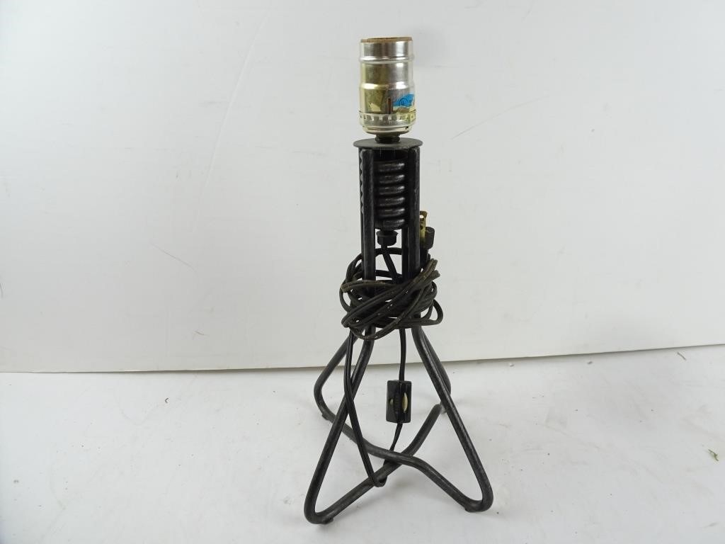 Industrial Style Metal Candlestick Type Lamp