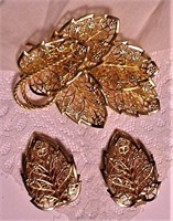 Vtg. Judy Lee 3 Pc Set Leaf Brooch Earrings
