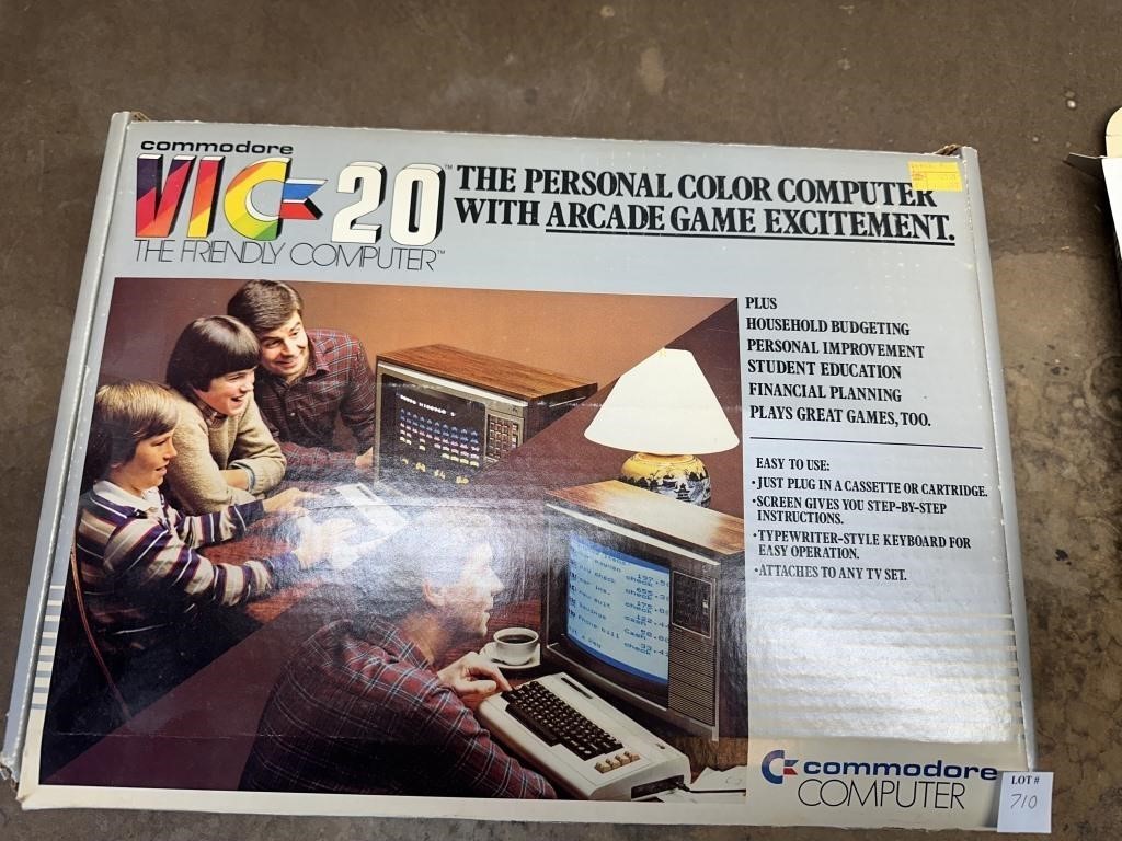 COMMODORE VIC-20 PERSONAL COLOR COMPUTER WITH