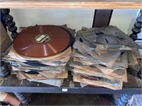 LOT OF VINTAGE PHONOGRAPHIC RECORDS