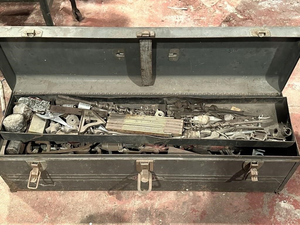 METAL TOOLBOX W/ TOOLS INCLUDING LARGE PIPE