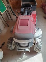 Poulan XT Gear Drive Riding Lawn Mower