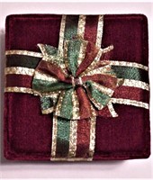 Christmas Gift Box w/Jewelry Necklace Bracelets