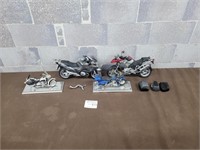 4 Die-cast modle motor bikes