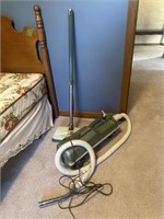 Electrolux vacuum with carpet attachment- tested