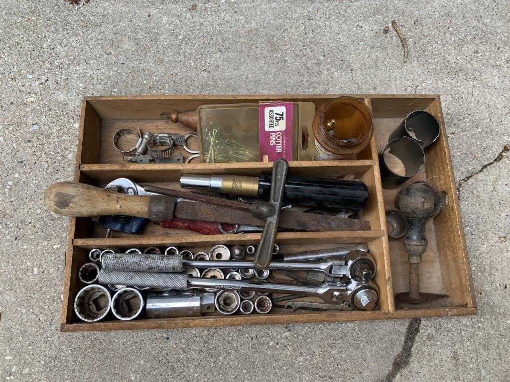 Misc Tools With Wooden Divided Tray
