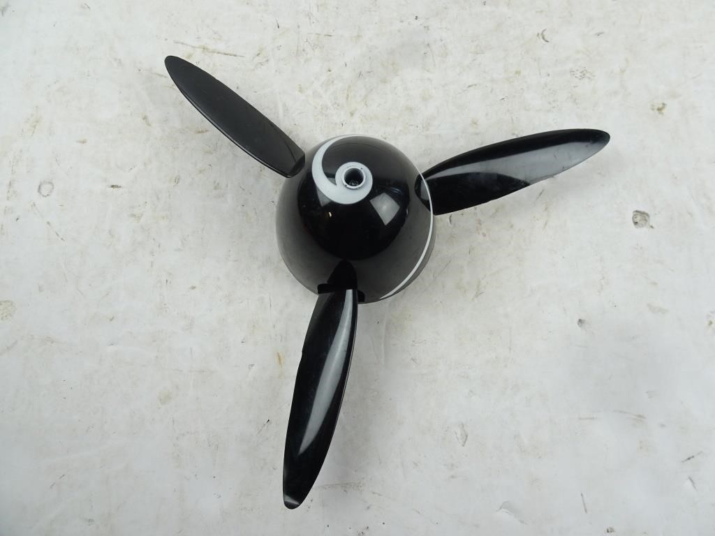 8.5" Diameter 3-Fin Spiral Propeller for Model