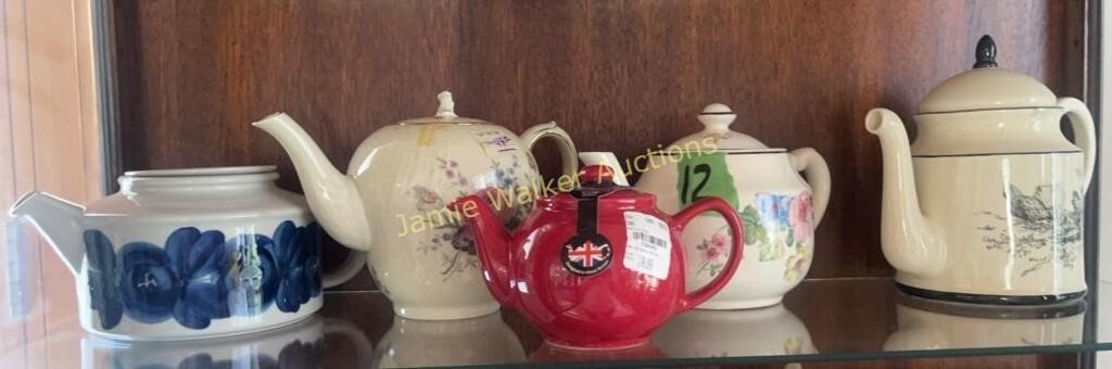 5 Teapots. Royal Copenhagen, Harker Hotoven,