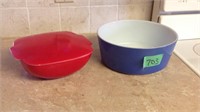 Retro Pyrex bowls