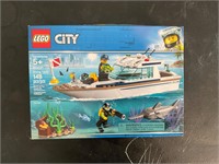 LEGO city driving yacht new sealed