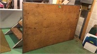 Large wood piece & 2x4s. Approx 6x4’.
