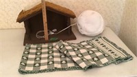 Nativity Stable, table runner, cotton snow.