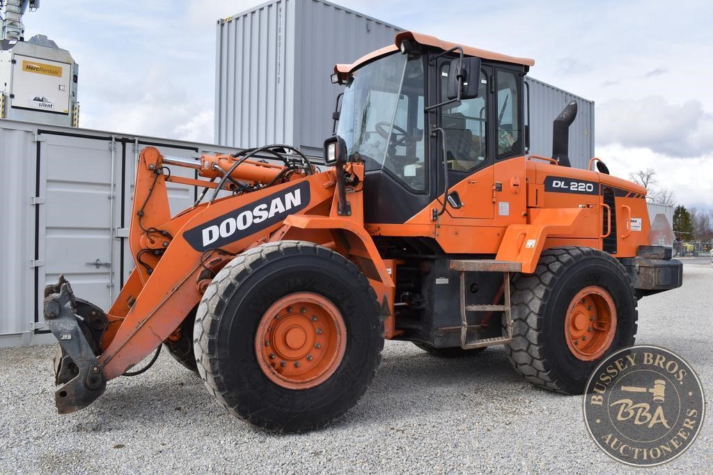 DOOSAN DL220-3 26083