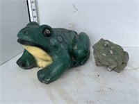 2 concrete garden figures- Frogs