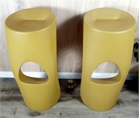 2 tabourets Design acrylique jaune, assise 32"haut