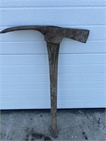 Pick axe - handle loose