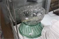 PRESSED GLASS BOWLS - SWIRL PATTERN GREEN