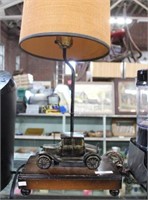 VINTAGE CAR DECOR LAMP WITH SHADE