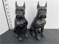 2 dog figures
