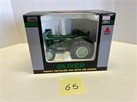 Spec Cast Oliver 990 Tractor w/ Box