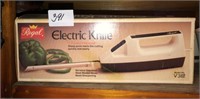 Regal electric knife