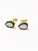 14K Gold Opal and Blk Onyx Earrings  2g