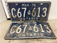 2 matching 1976 Ontario license plates