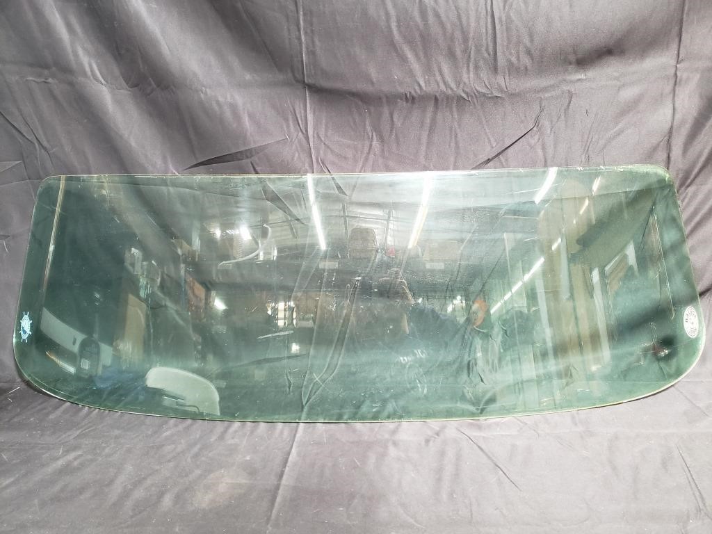 Tempered glass boat windshield