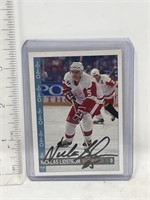 Nicklas Lidstrom autographed hockey card