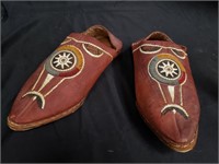 Vintage Moroccan embroidered babouche slippers