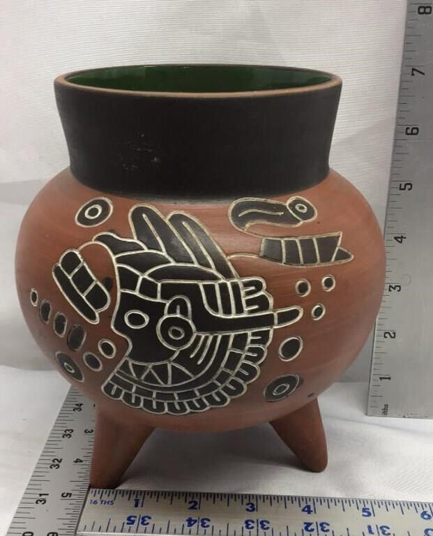 C3) FOOTED MEXICAN CLAY POT, 7 1/2" TALL