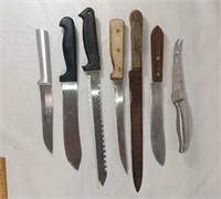 Knife lot. Assorted styles.
