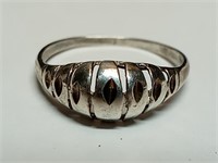 OF) 925 sterling silver ring size 7.5