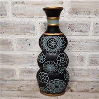 E1) ORIENTAL STYLE VASE CERAMIC