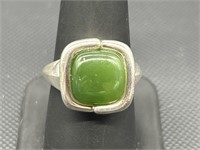 925 Silver and Nephrite Ring Size 8
, TW 9.2g