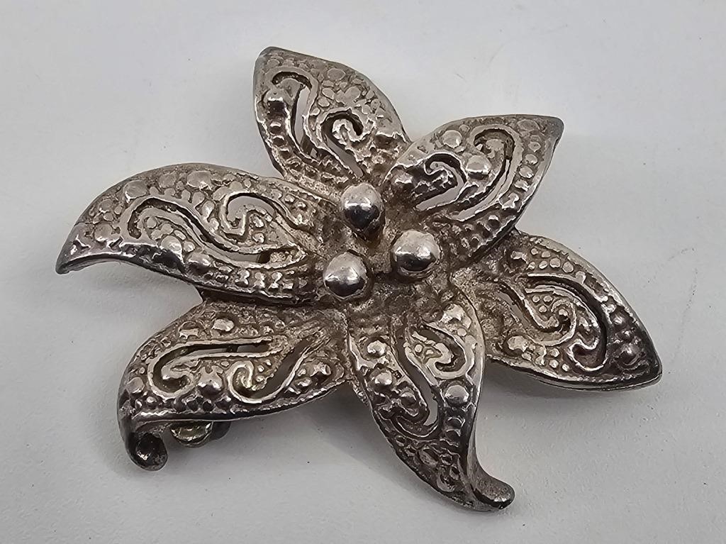 Vintage Sterling Silver Flower Brooch