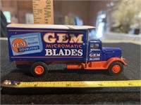 1991 HARTOY Peter Built 260 Gem Delivery Truck