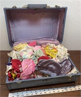 Vintage hard traveling case with Barbie size