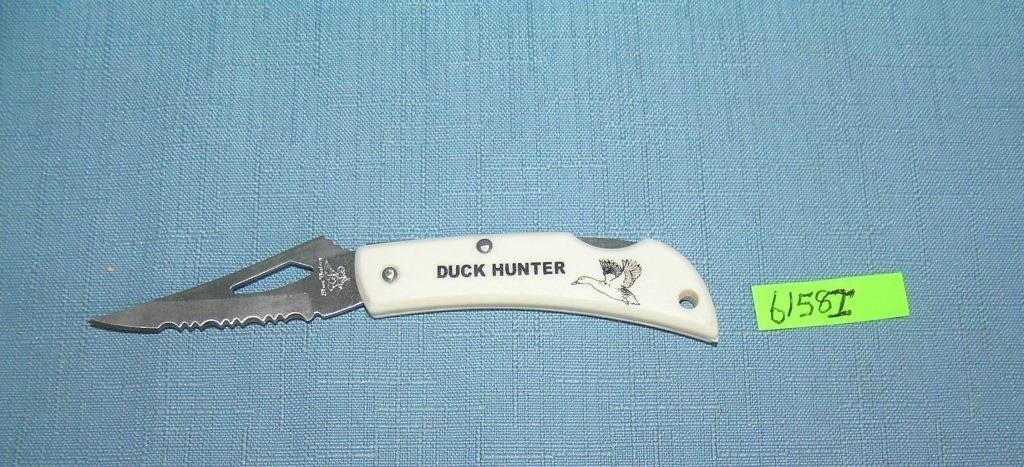 Duck hunter pocket knife