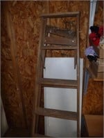 Davidson 6ft Folding Wood Ladder