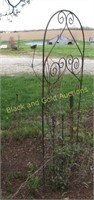 30 Inch And 6 Foot Metal Trellises