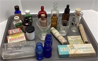 Tray lot of vintage medicine containers,