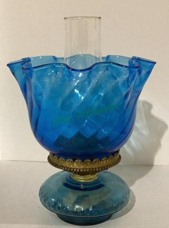 Beautiful unusual oil lamp appears to be a