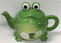 Frog shaped teapot 9 1/2 inches long and 6