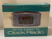 AM/FM cassette clock radio chronomatic 305. Box