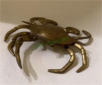 Brass crab ashtray with flip up top is missing