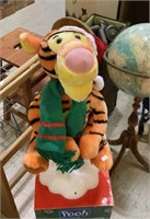 Battery operated bouncing Tigger - arms and head