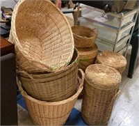 Great basket lot of eight including